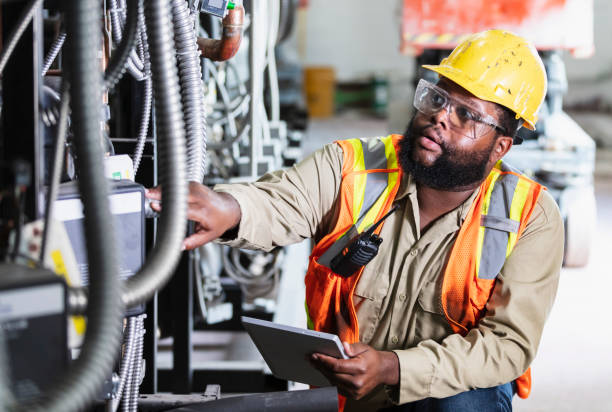 Best Local Electrician Companies  in Centerville, IA