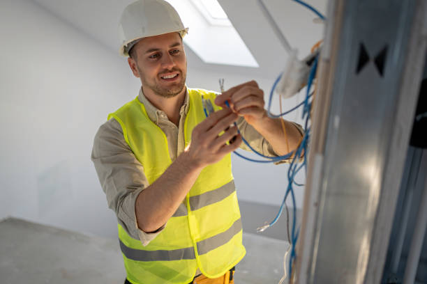 Best Circuit Breaker Repair  in Centerville, IA